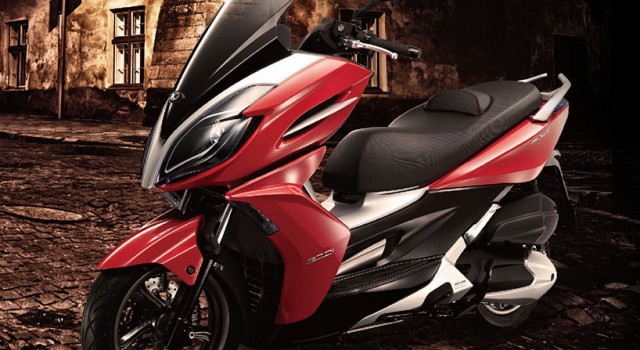 ΜΟΝΤΕΛΟ 2013: ΚΥΜCO K-XCT 300i
