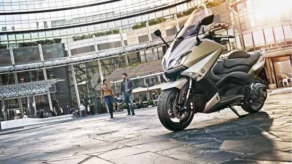 2014-Yamaha-T-MAX-ABS-