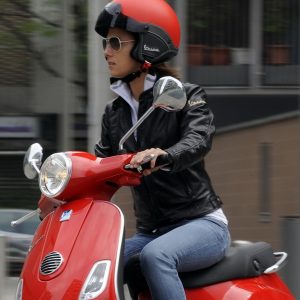 VESPA ME EKΠΤΩΣΗ