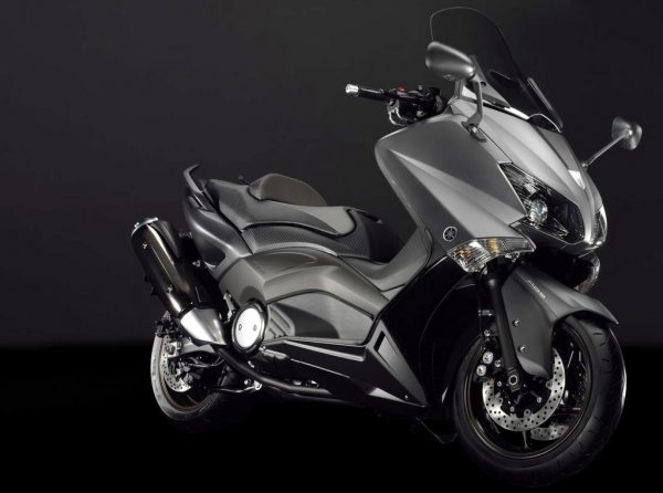 Yamaha TMAX 530: Με 9.300 πωλήσεις, έκανε την έκπληξη στην Ιταλία το 2012