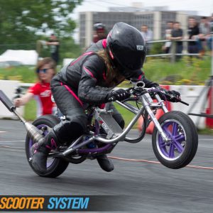 DRAGSTER SCOOTERS: Nα πως διασκεδάζουν στη Γαλλία