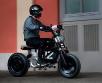BMW Concept CE 02: Μην είναι σκούτερ, μην είναι μοτοσυκλετάκι;