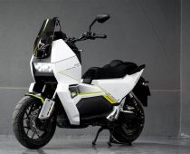 Evteker Pioneer: Ηλεκτρικό adventure scooter με 5.000 ευρώ