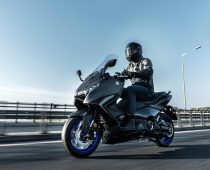 Yamaha TMAX 560, 560 Tech Max 2025: Lifting + Αναβάθμιση