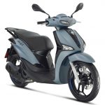 Piaggio Liberty 125 2025: Με στενό, νέο προβολέα