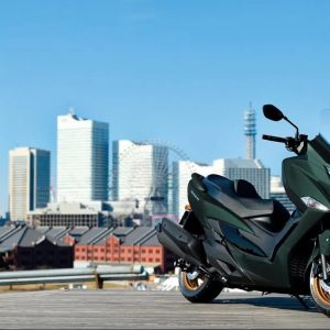 Suzuki: Νέα χρώματα για το Burgman 400  