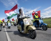 Vespa Party: Στη Ρώμη για τα 80ά της γενέθλια