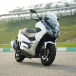 Moda Shifter 400X: Εξοπλισμός που ξεχωρίζει