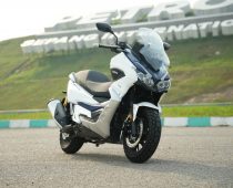 Moda Shifter 400X: Εξοπλισμός που ξεχωρίζει
