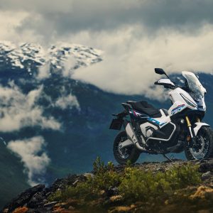 Honda X-ADV 750: Νέο, “τρικολόρε” για το 2026