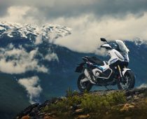 Honda X-ADV 750: Νέο, “τρικολόρε” για το 2026